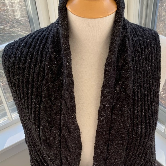 BCBGMAXAZRIA long open ribbed sleeveless wrap - Picture 2 of 7